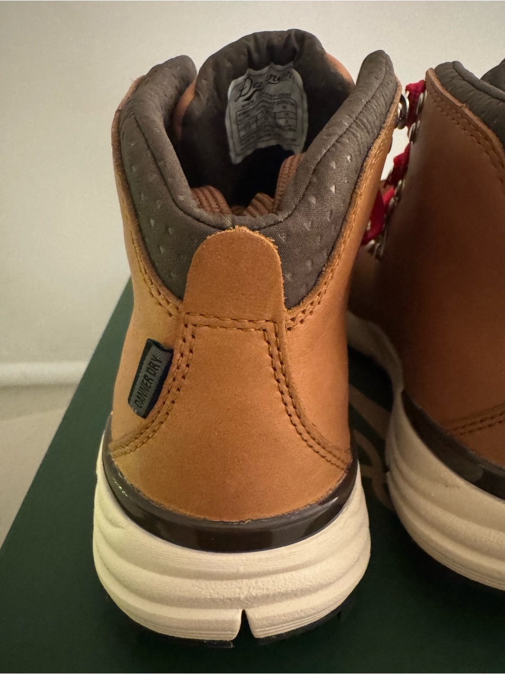 Danner Mountain 600 Women's Saddle Tan Boots with Red Laces - Picture 13 of 14